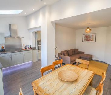 3 bedroom semi-detached house to rent - Photo 4