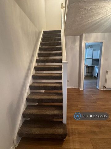 2 bedroom terraced house to rent - Photo 4