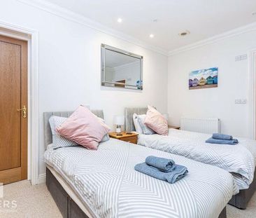 2 bedroom maisonette to rent - Photo 4