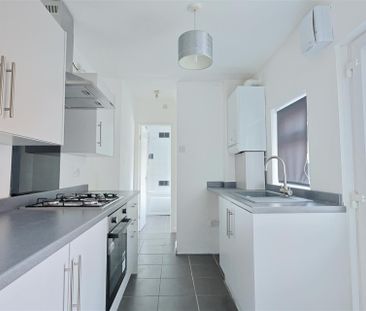 2 bedroom Flat to rent in Hewitson Terrace, Felling, Gateshead - Photo 2