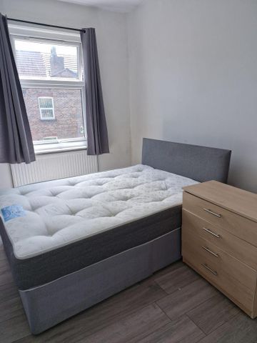 7 bedroom terraced house to rent - Photo 3