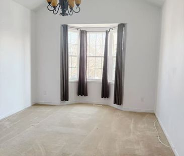 For Lease - 330 Applecross Crescent, Kanata, Ontario - Photo 2