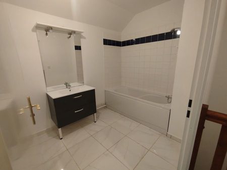 VILLA 3 CHAMBRES JARDIN ET GARAGE A GRICOURT - Photo 5
