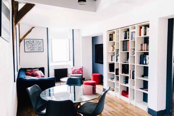 Charme et confort en plein centre - Photo 1