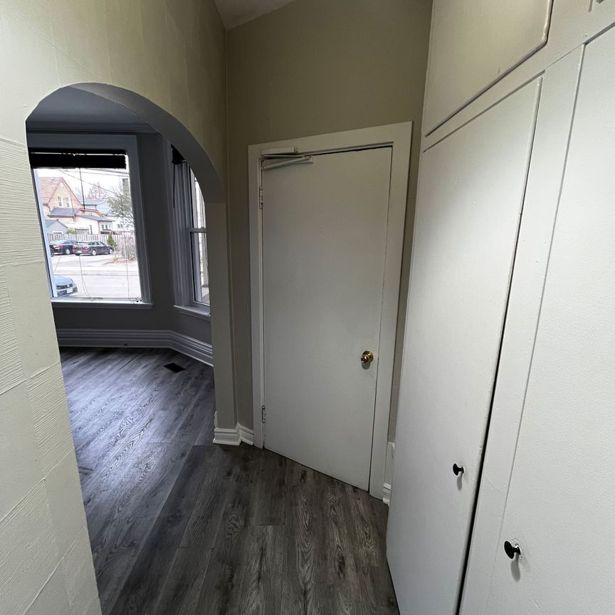 For Lease - 461 Ontario Street Unit# Main, London East, Ontario - Photo 1