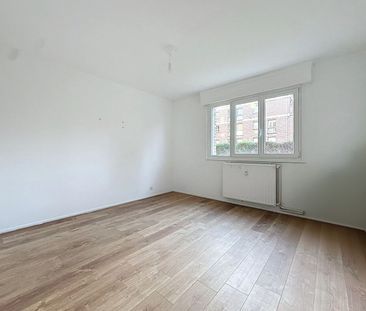 Location Appartement 1 pièce 32m² - Photo 4