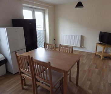 Mixed use to rent - Photo 2