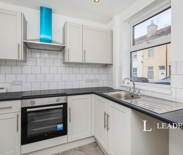 2 bedroom terraced house to rent - Photo 6