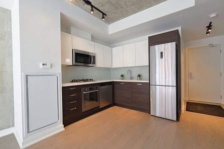 For Lease - 39 Brant Street Unit# 721, Toronto, Ontario - Photo 3