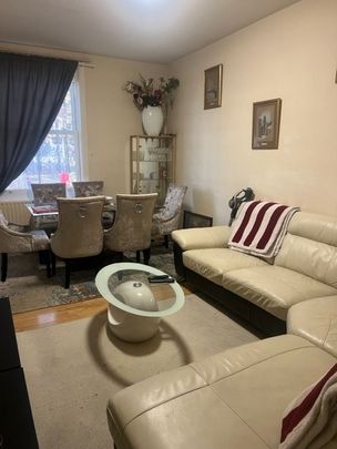 1 Bed Flat, Chiswick High Road, W4 - Photo 1