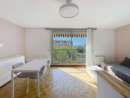 Location Appartement 2 pièces 57m² NICE 06100 - Photo 3