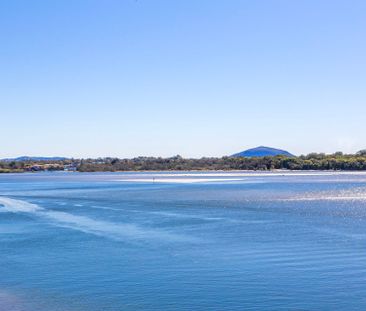 Luxury Waterfront Living! - Photo 1