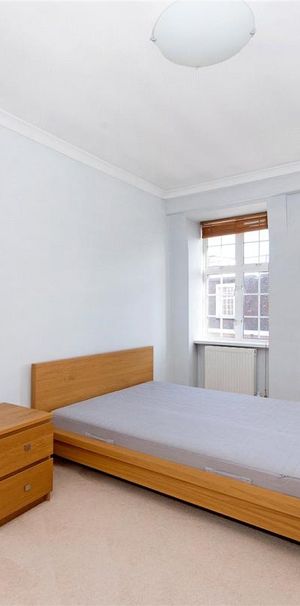 2 bedroom flat in Heathfield Terrace - Photo 1