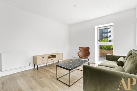 Flagstaff Road, Bankside Gardens, Reading - Photo 2