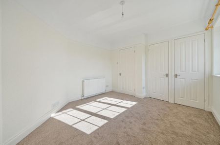 3 bedroom detached house to rent - Photo 3