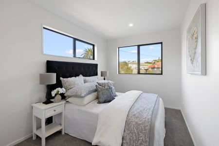 Brand New 3 Bedroom in Te Atatu South - Photo 3