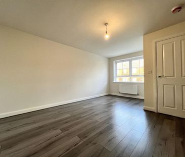 Farleigh Drive, Harworth, Doncaster, DN11 8FW - Photo 1