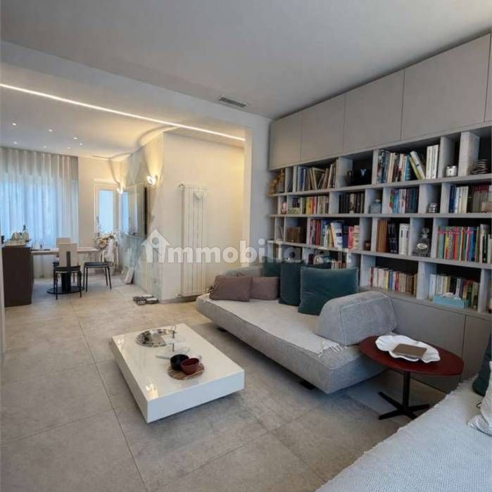 Villa bifamiliare via Giuseppe Mazzini 115, Vittoria Apuana, Forte dei Marmi - Photo 1