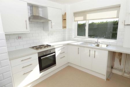 2 bedroom apartment to rent - Photo 5