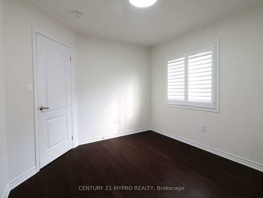 For Lease - 71 WESTFIELD Drive, Whitby, Ontario - Photo 1
