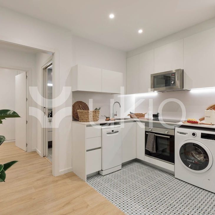 Barcelona Capital, Catalonia 08003 - Photo 1