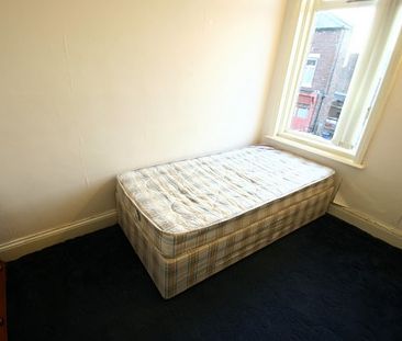 5 Bed - Otto Terrace, Sunderland - Photo 2