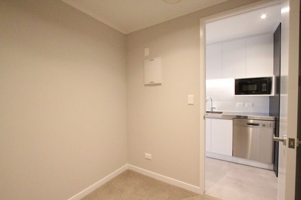 Up the top - Photo 1