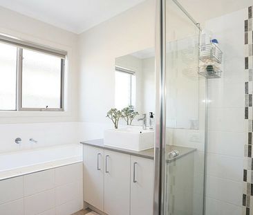 14 Neon Street, Point Cook VIC, Belconnen - Photo 6