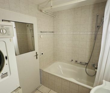 Schöne 2.5-Zimmerwohnung mit Lift, Balkon, Keller, AEP und eigener ... - Photo 6