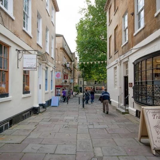 Bath, Somerset, BA1 - Photo 1