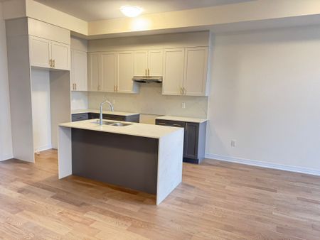 For Lease - 11389 Leslie Street, Richmond Hill, Ontario - Photo 5