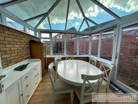 2 bedroom end of terrace house to rent - Photo 5