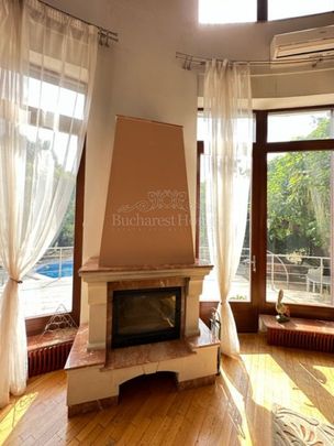Large Mansion and Grounds, 6 bdr, Pipera - Photo 1