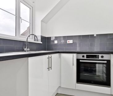 2 bedroom property to rent - Photo 3