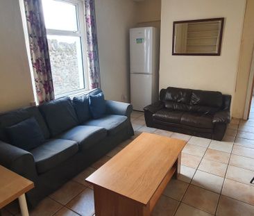 24, Ruthin Gardens, Cathays, Cardiff, CF24 4AU - Photo 3