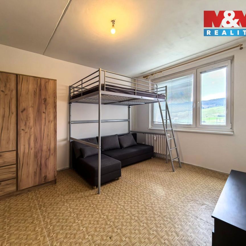 Pronájem bytu 1+1 38 m² - Photo 1