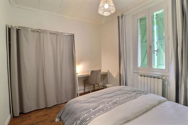 CHAMBRE 14M² AVEC SALLE D'EAU COMMUNE - Photo 1