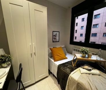 Calle de Vicente Blasco Ibez, Madrid, Community of Madrid 28050 - Photo 3