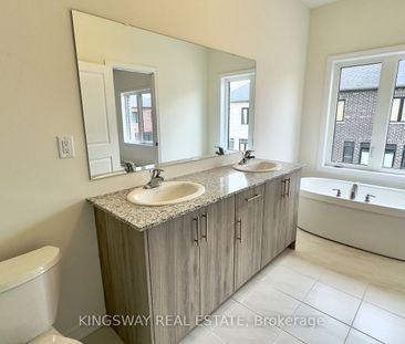 For Lease - 16 Blick Crescent, Aurora, Ontario - Photo 4