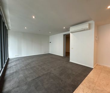 CBD close to everything! - Photo 6