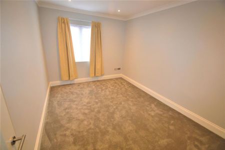 5 bedroom semi-detached house to rent - Photo 3