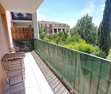 AIX EN PROVENCE Appartement de standing avec terrasse, parking T2 A LOUER Meublé, - Photo 3