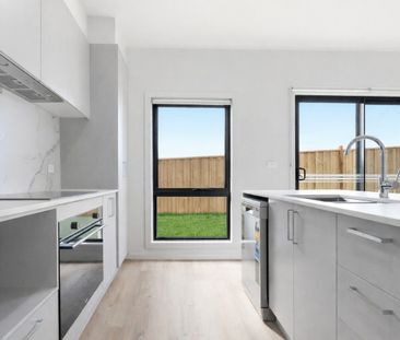 NEW BUILD HOME FOR RENT IN WYNDHAM VALE - Photo 6