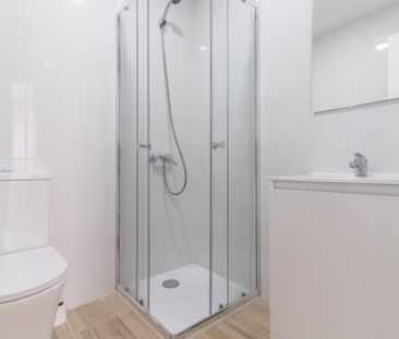 Bright room in Villaverde Alto - Photo 6