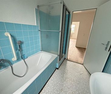 Modernisierte/renovierte 4- Zimmer-Wohnung mit Balkon in Neumünster-Brachenfeld! - Photo 1