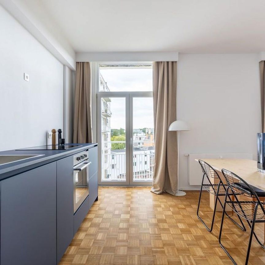 BXL- Bois de la Cambre/ un magnifique studio meublé - Foto 1