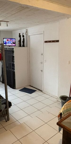 Location Appartement 25m² CAHORS 46000 - Photo 1