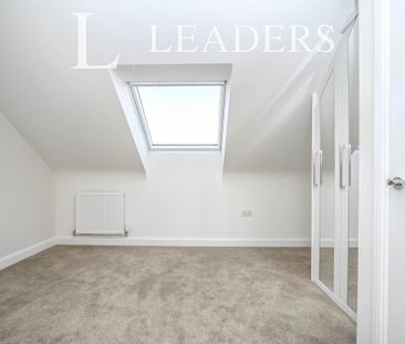 4 bedroom townhouse to rent Willowsway Road, Wixams, Bedford, Bedfo... - Photo 6