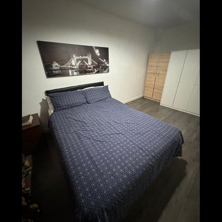 Room in a Shared House, Thornton Heath, CR7 - Photo 1