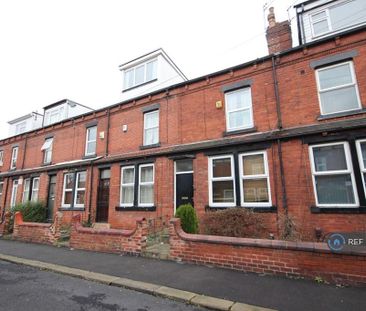 3 bedroom terraced house to rent - Photo 3